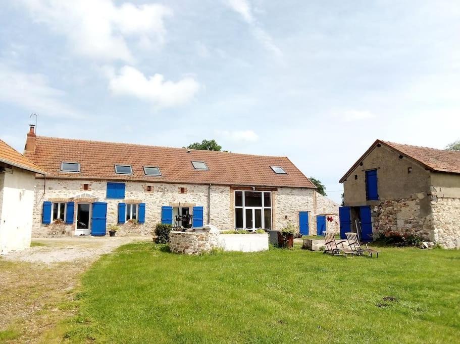 Вилла La Grange De Marie A St Angel - Magnifique Grange Renovee En Loft Pour 1 A 6 Pers Saint-Angel  Экстерьер фото